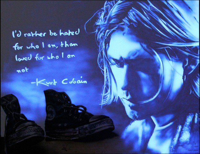 Kurt Cobain Toile 92x73cm Peinture sur toile, acrylique fluo et peinture invisible offrant une vue de jour et une vue de nuit