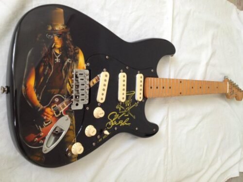 GUITARE SLASH – Personnalisation d’une guitare électrique.